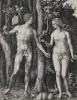 Nackter Mann und nackte Frau (Adam u. Eva) stehen links und rechts neben einem Baum. Eine Schlange gibt Eva einen Apfel.